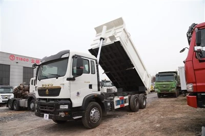 Truk Sampah Putih